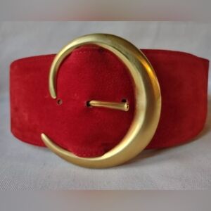 DONNA KARAN 80S/90S 2"+ RED SUEDE LEATHER BELT WITH JUMBO GOLD BUCKLE MEDIUM EX!